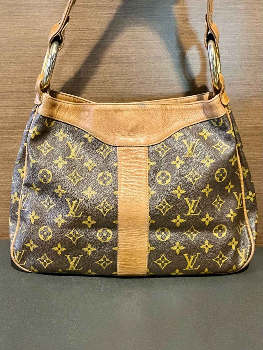 Louis Vuitton French Company Galliera Monogram Shoulder Hobo Bag - Picture 4 of 15